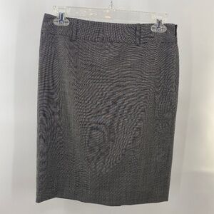 Ann Taylor Skirt Size 2 petite. NWT